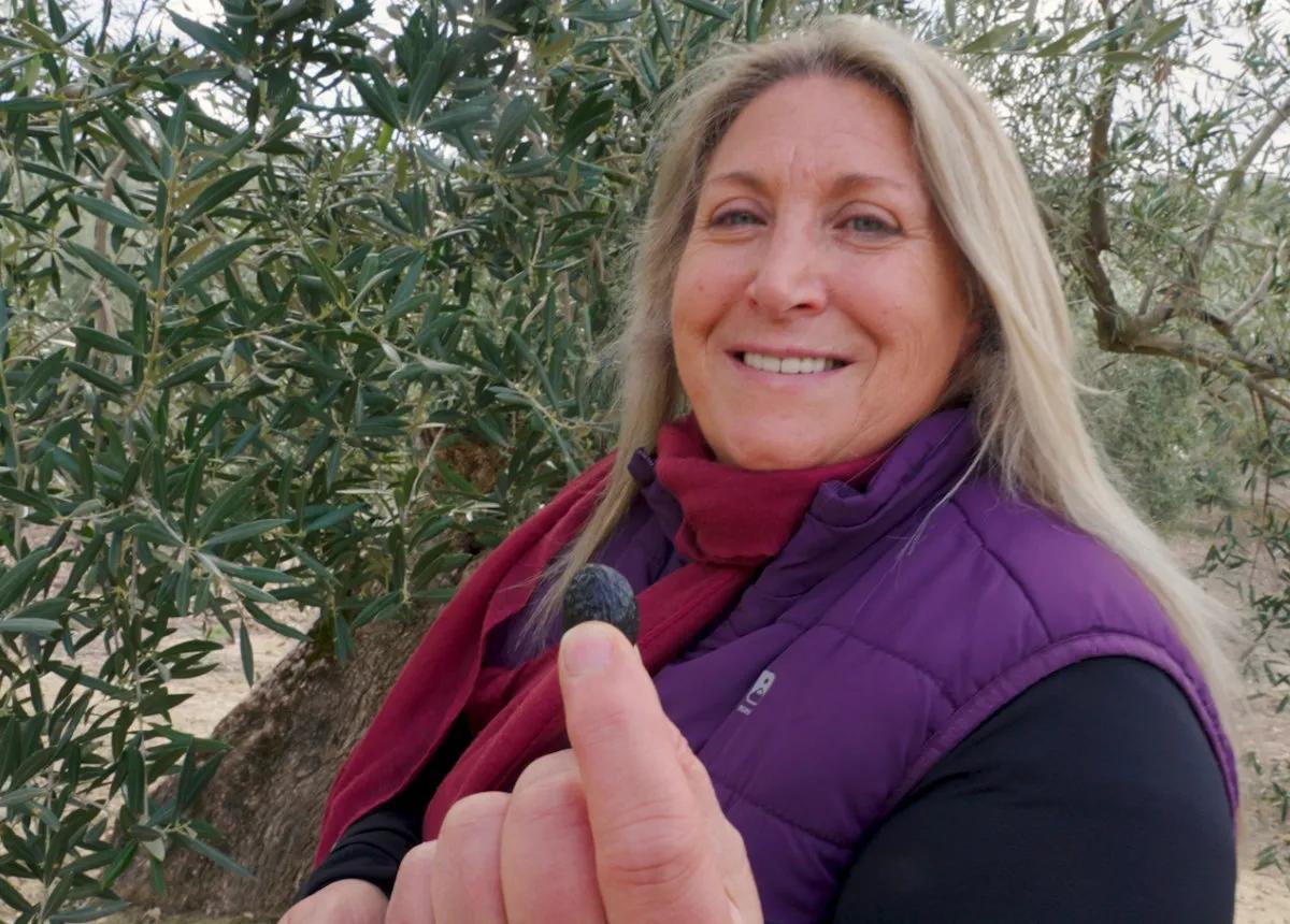 Olivia-landscape-1200x860