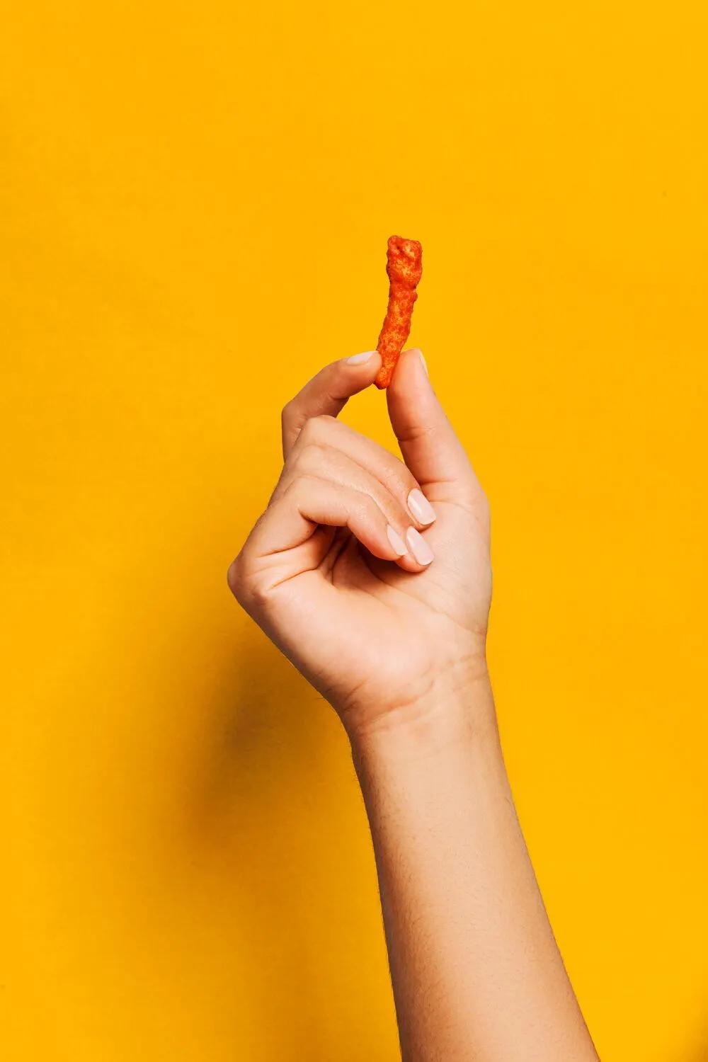 Cheetoos_EvergreenPhotoshoot_2021_Product_Crunchy_FlaminHot_0061-1